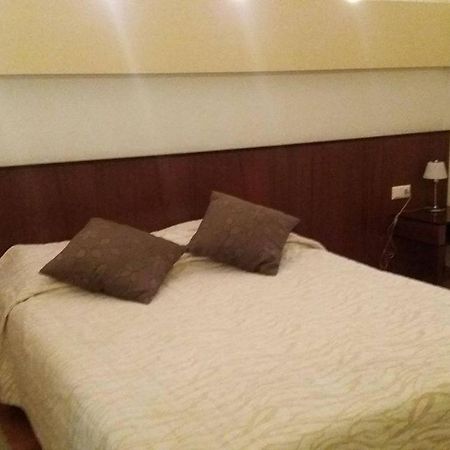 Acropol Hotel เซเรส ภายนอก รูปภาพ